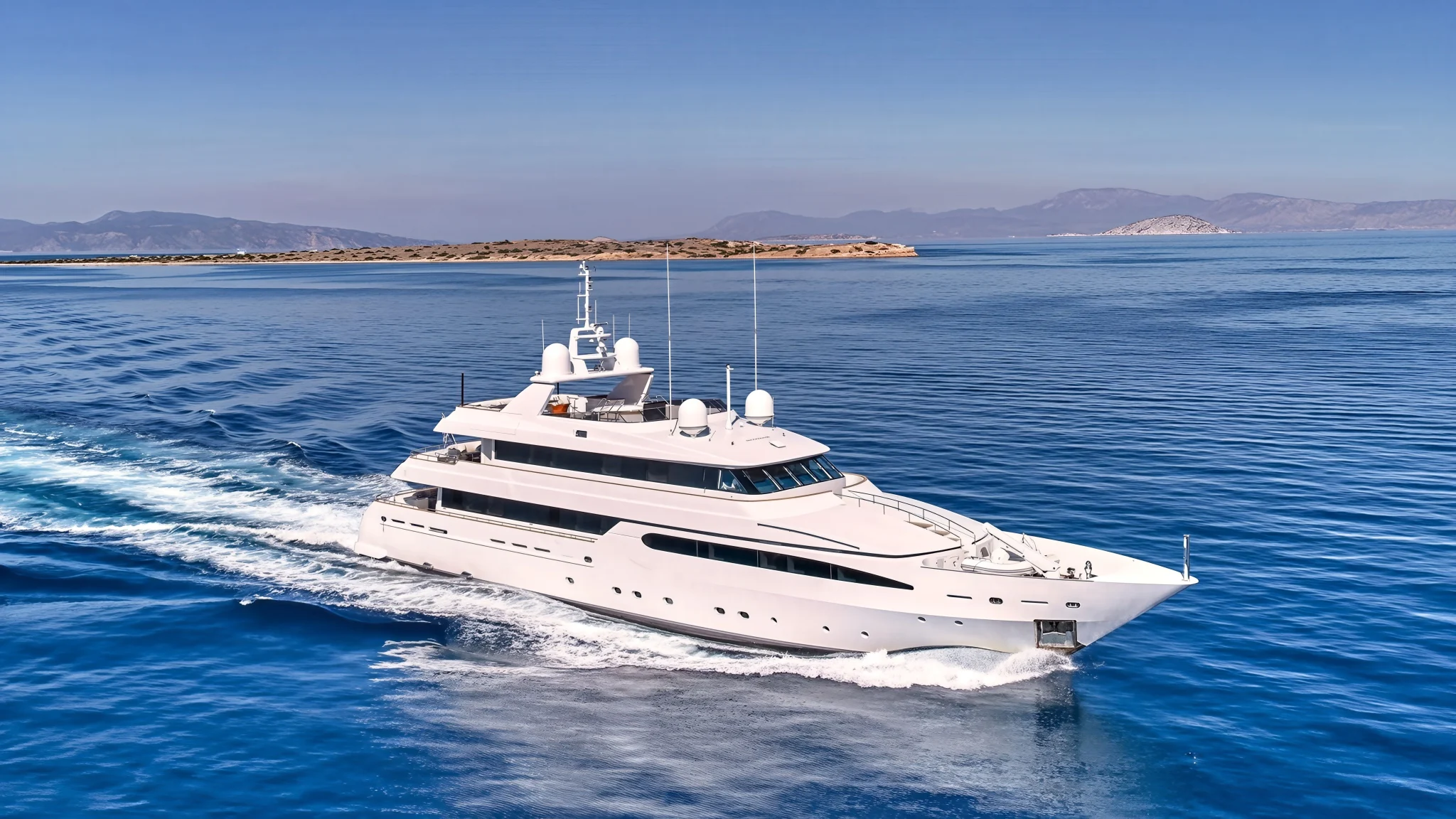 Artemisea, 147 ft Intermarine Savannah