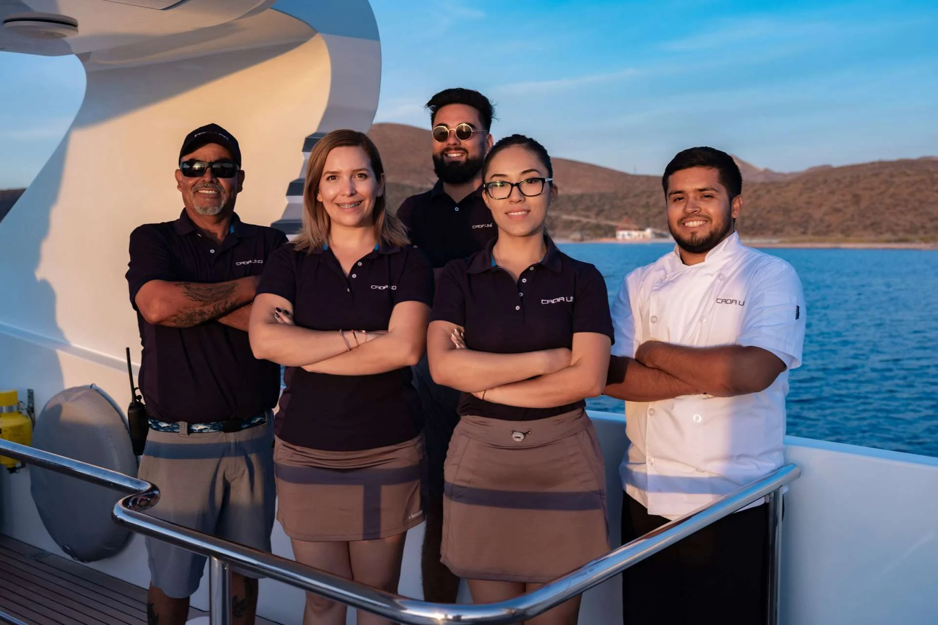 Crew of Cada Uno
