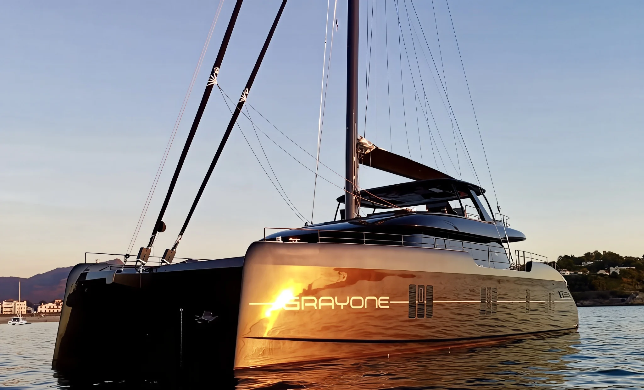 Grayone, 78 ft Sunreef Yachts