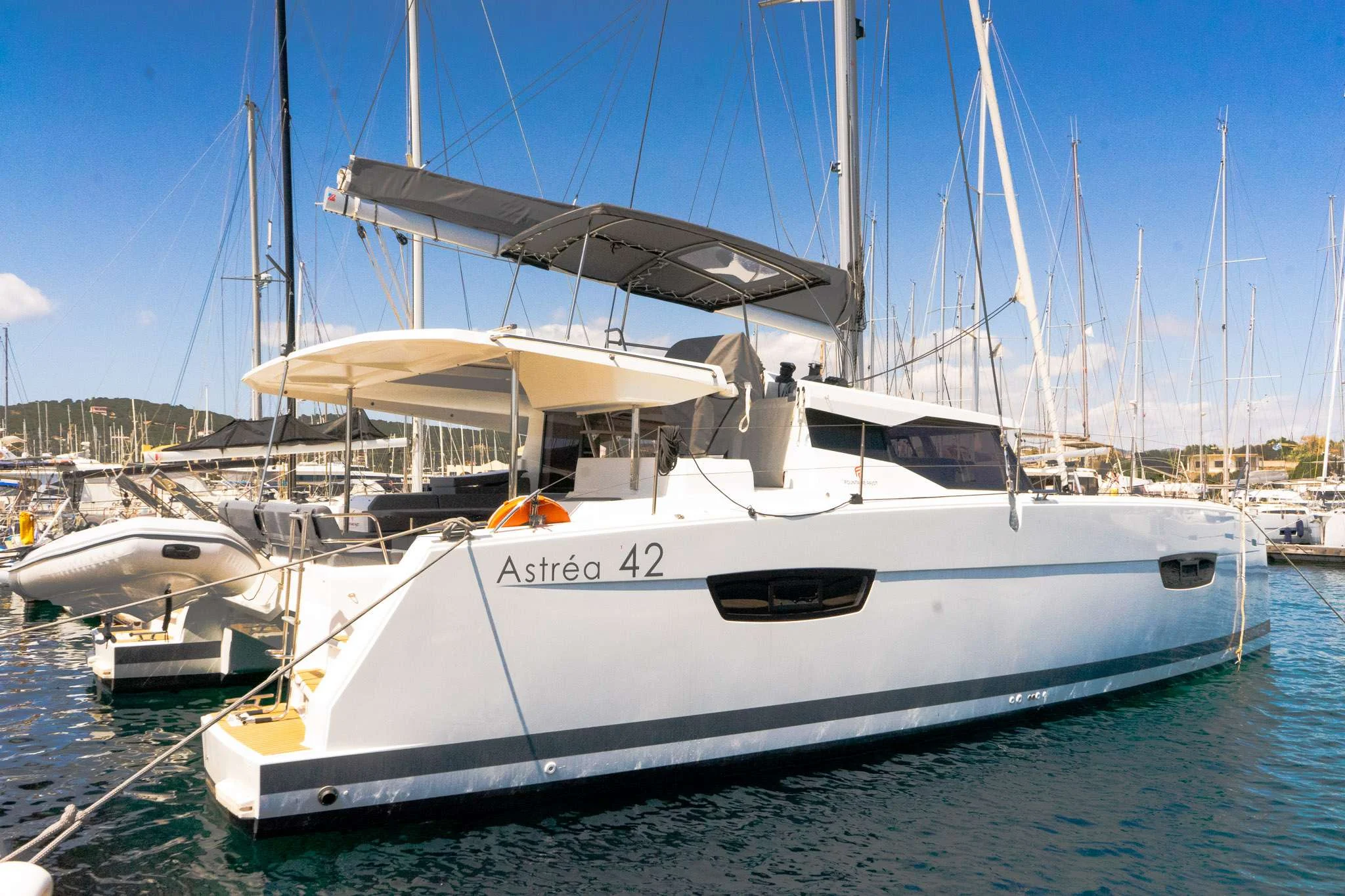 Ion, 41 ft Fountaine Pajot
