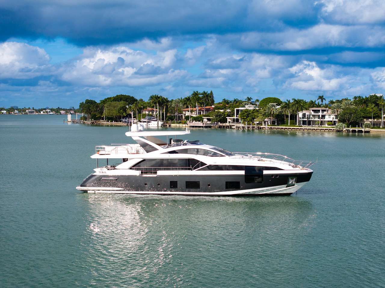 Cloud 9, 88 ft Azimut