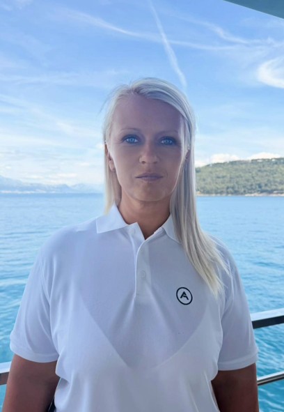 Stewardess Nina Birac