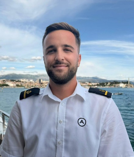 Deckhand Duje Jurjevic