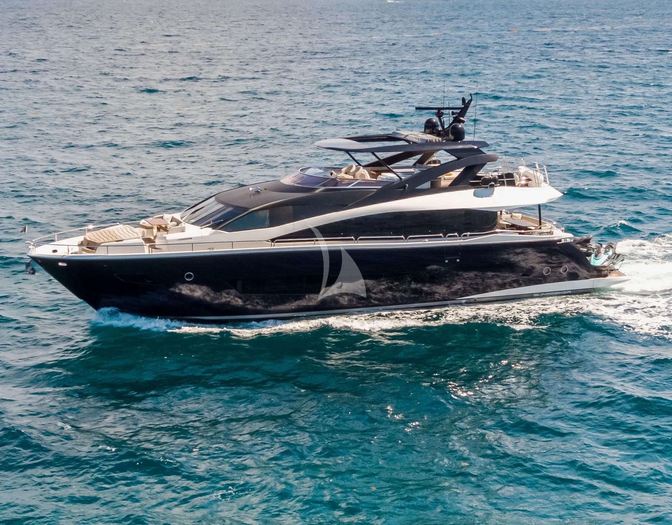 Motor yacht GOLDEN OURS for charter in the Bahamas