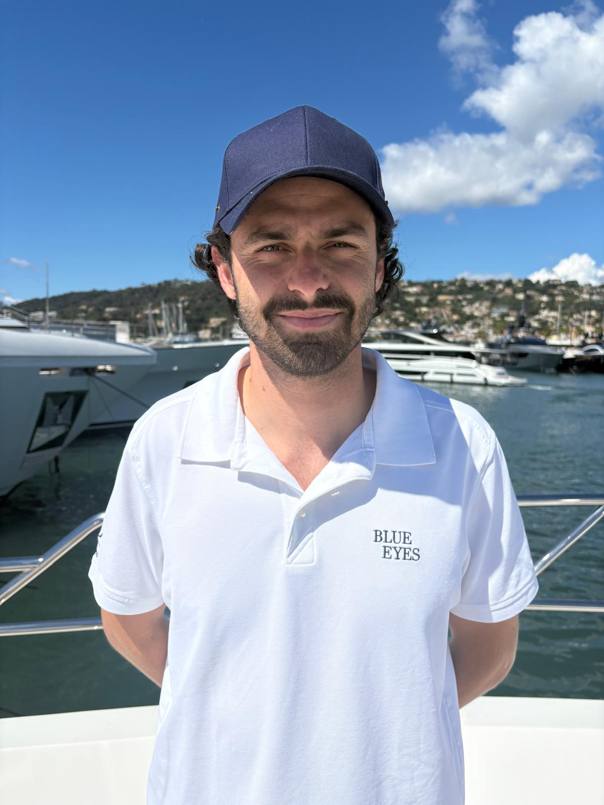 Deckhand Lucas Scaringella