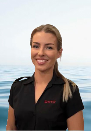 Deckhand Rachel Wood