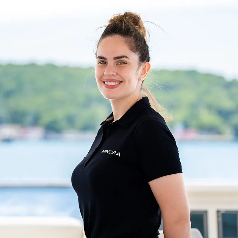 Hostess Antonija Papak