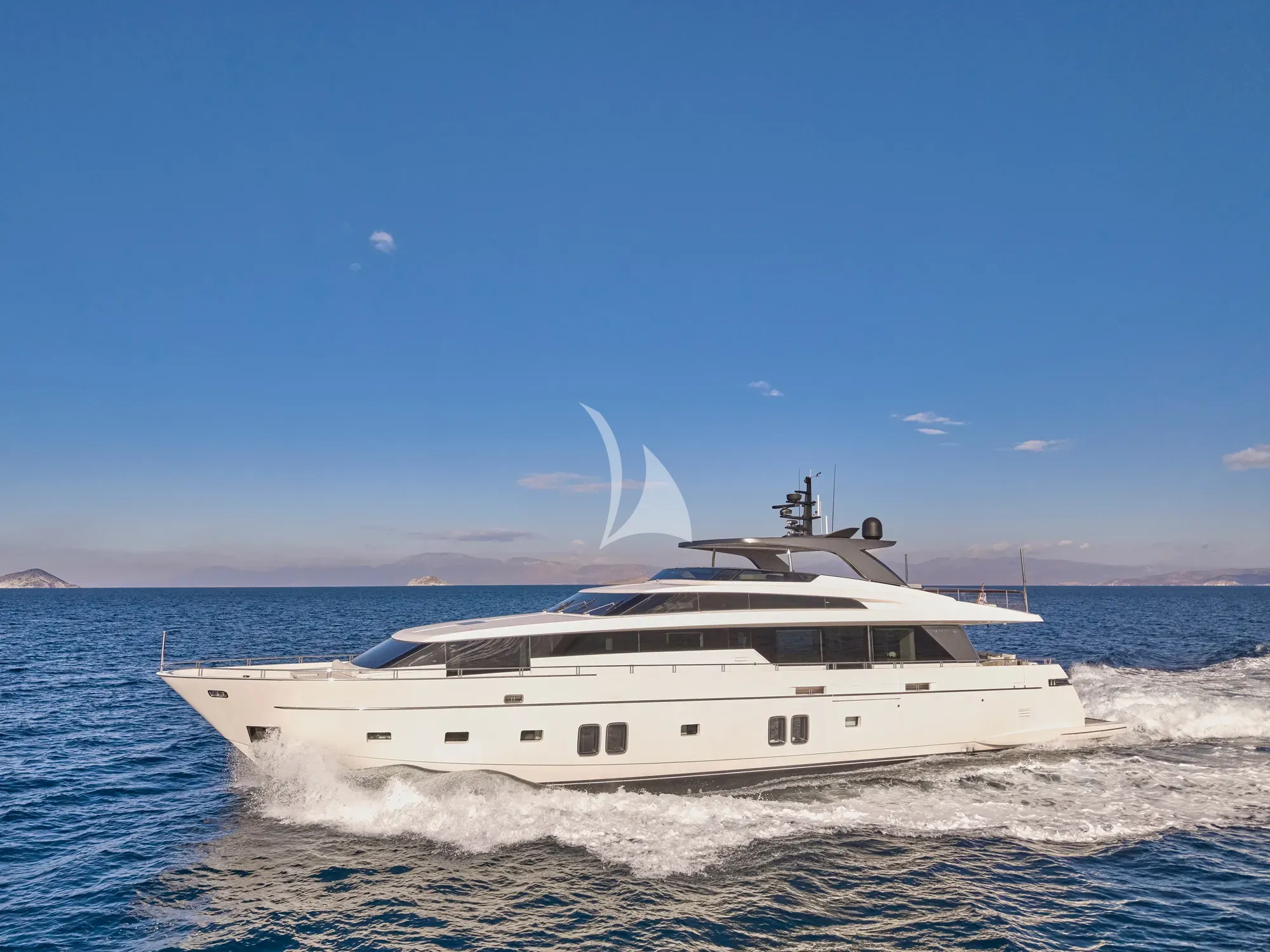 GOLDEN YACHT 106ft Sanlorenzo motor yacht charter in Greece