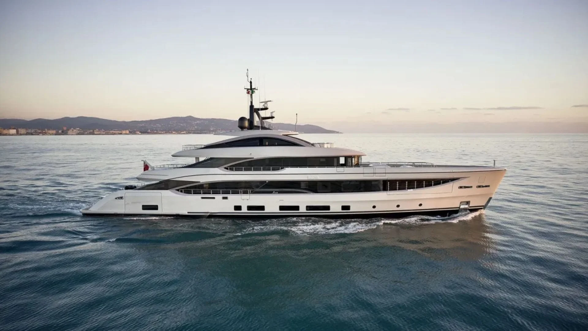 Iryna-Ii, 164 ft Benetti